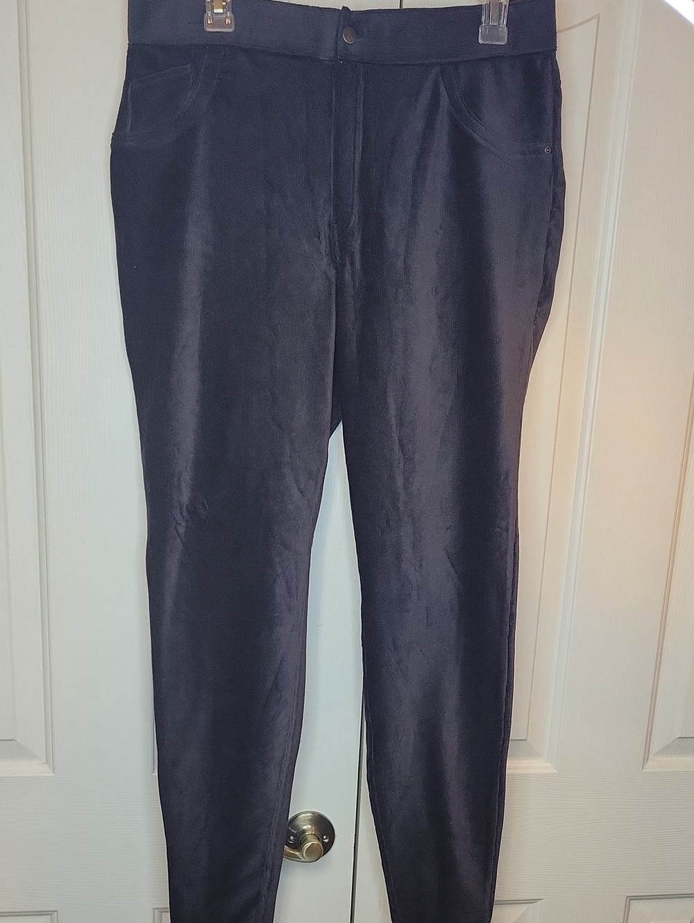 HUE Black Corduroy Slim Pants